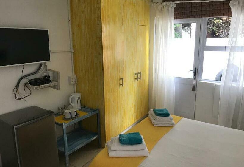 اتاق استاندارد, The Green Palm Cottage