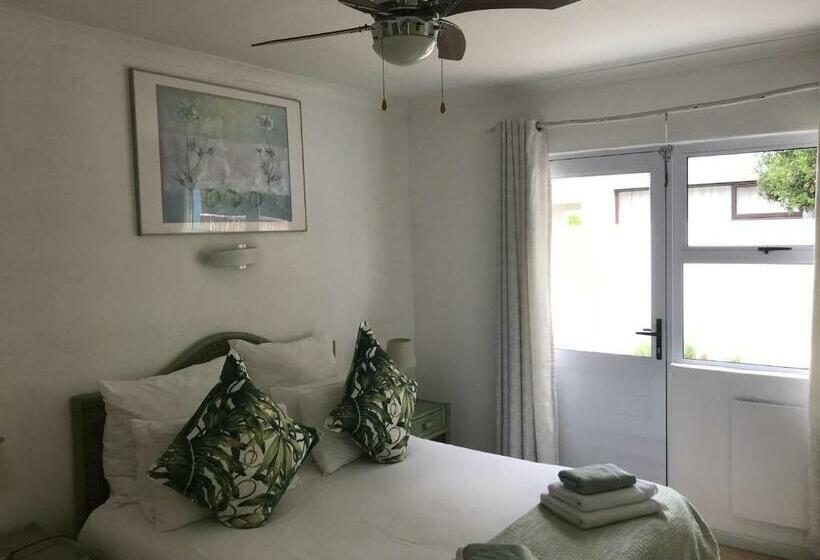 اتاق استاندارد, The Green Palm Cottage