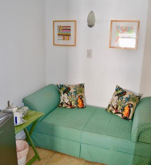 اتاق استاندارد, The Green Palm Cottage