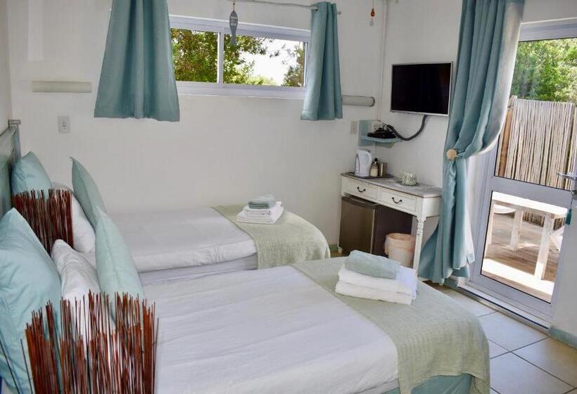 اتاق استاندارد با تخت بزرگ, The Green Palm Cottage