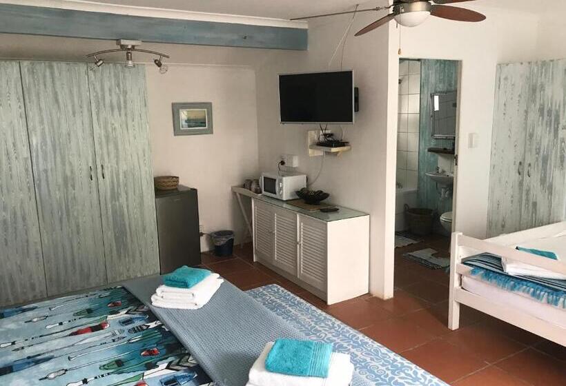 سوییت خانوادگی, The Green Palm Cottage