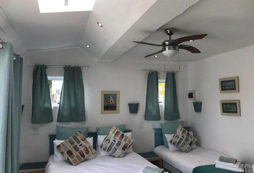 اتاق استاندارد سه نفره, The Green Palm Cottage