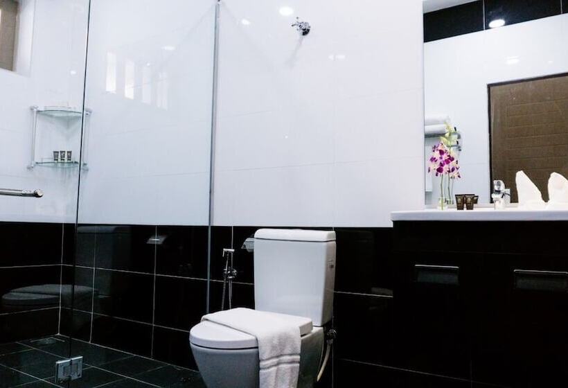 סוויטת פרמיום, Casuarina@pangkor