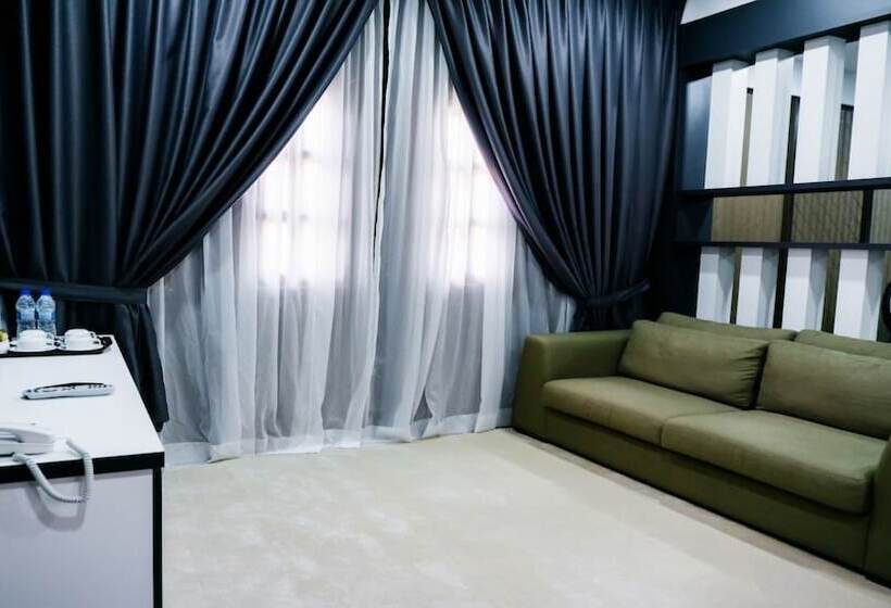 סוויטת פרמיום, Casuarina@pangkor