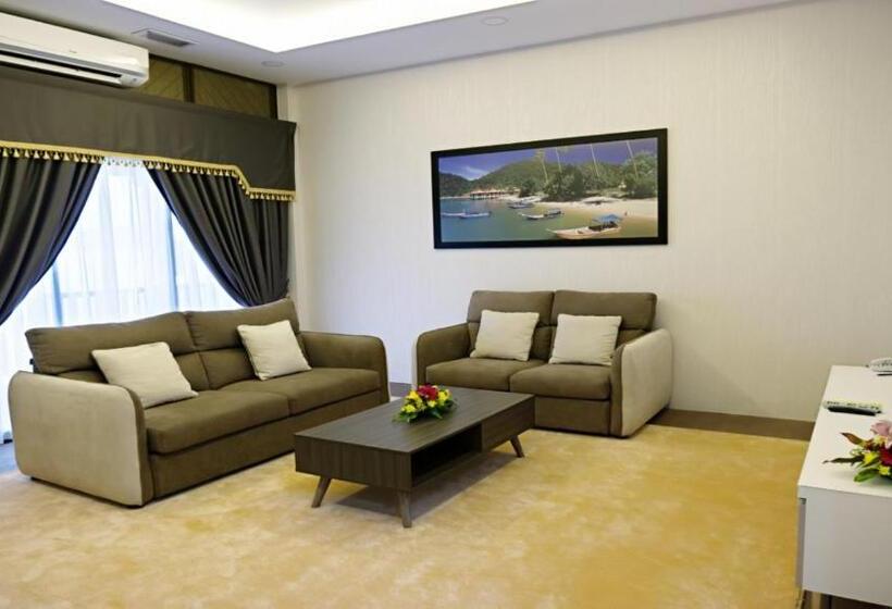سوئیت رویال, Casuarina@pangkor