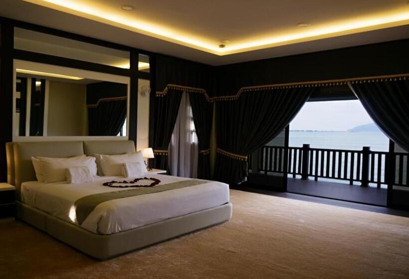 סוויטה מלכותית, Casuarina@pangkor