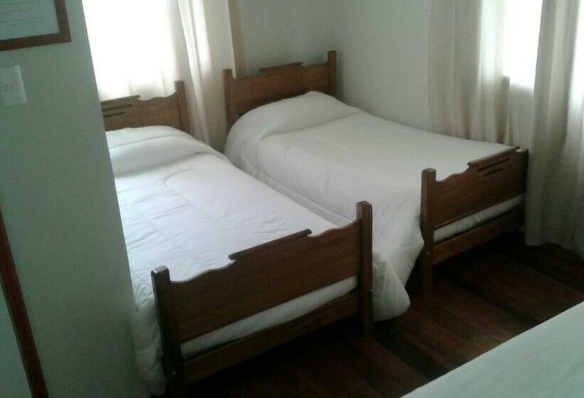 غرفة قياسية رباعية, Hostal Arrayan