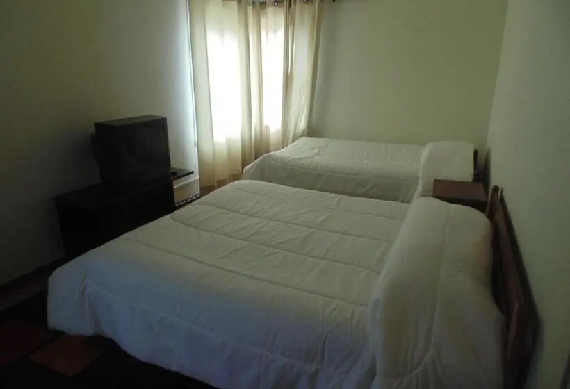 اتاق استاندارد سه نفره, Hostal Arrayan