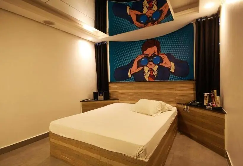 Sviitti, Luna Motel