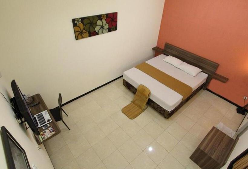 デラックスファミリールーム, Guest House Rumah Wahidin Syariah