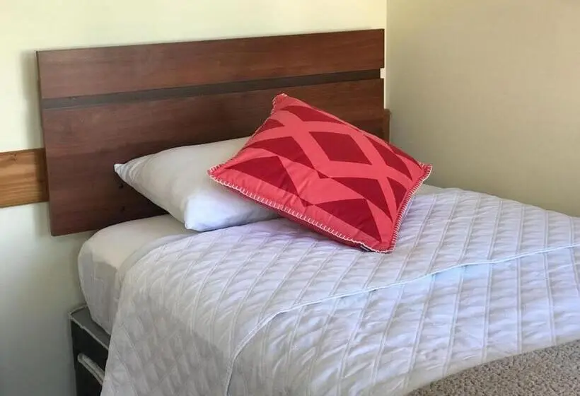 اتاق استاندارد یک تخته با سرویس بهداشتی مشترک, Hostal My House