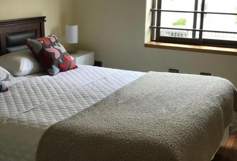キングサイズベッドのスタンダードルーム, Hostal My House