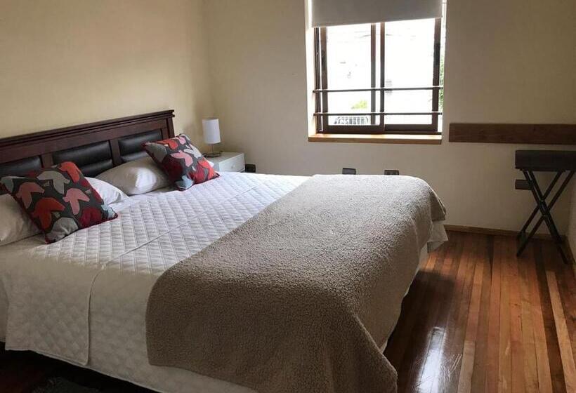 キングサイズベッドのスタンダードルーム, Hostal My House
