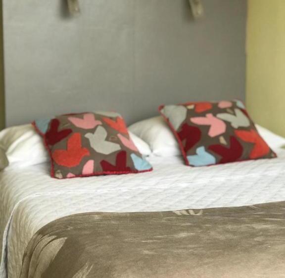 デラックスルーム, Hostal My House