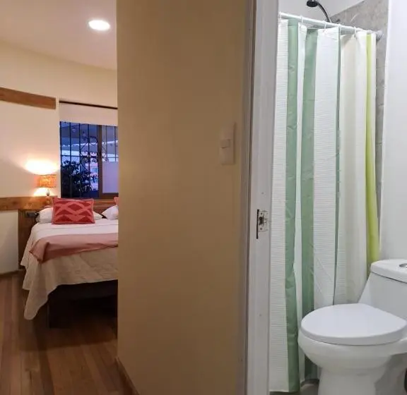 اتاق استاندارد, Hostal My House
