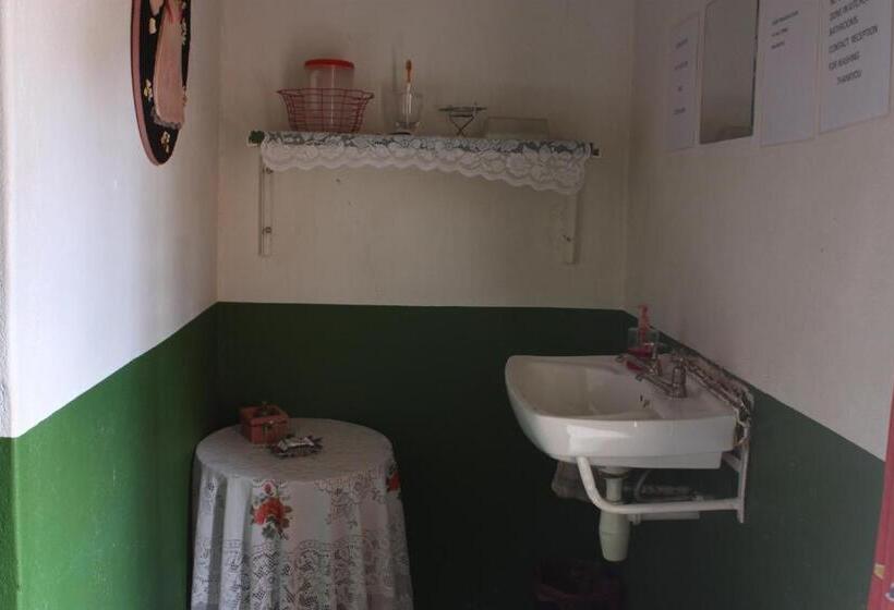 Standard Værelse, Kai Oms Backpackers Lodge