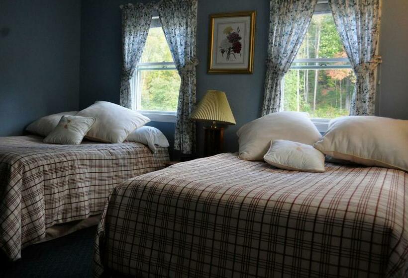 غرفة قياسية مطلّة علي الحديقة, Inn By The River