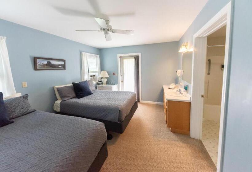 غرفة قياسية مطلّة علي الحديقة, Inn By The River