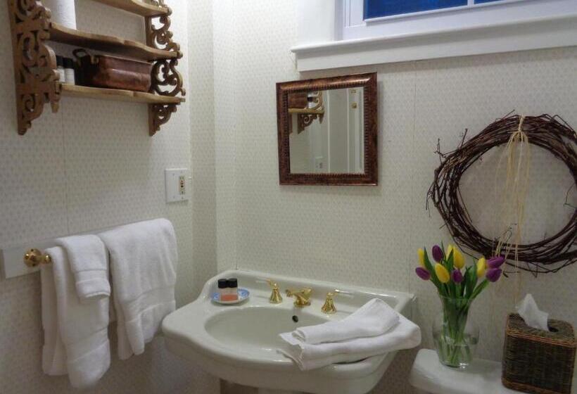 غرفة قياسية, Blackinton Manor