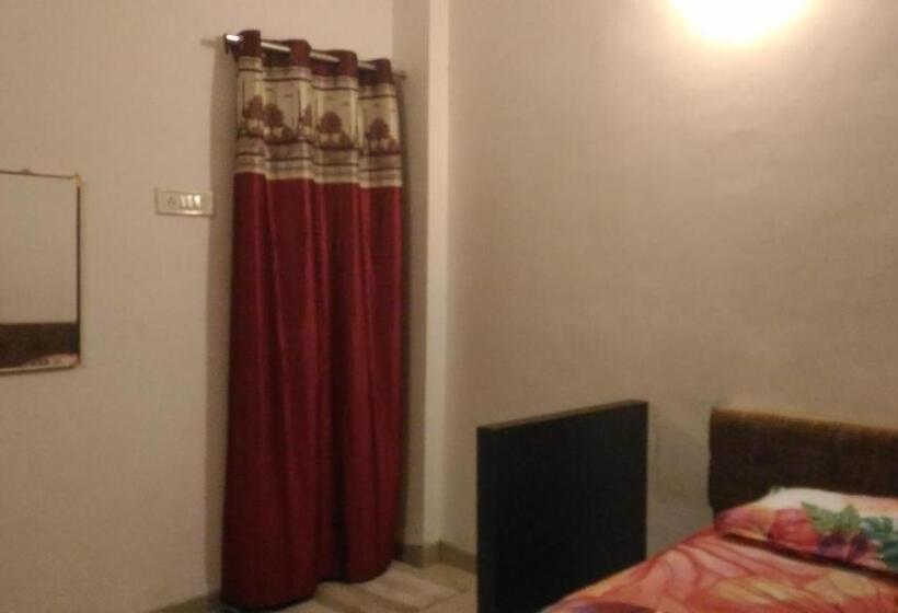 Номер Deluxe, Ashta Lakshmi Tourist Home Stay