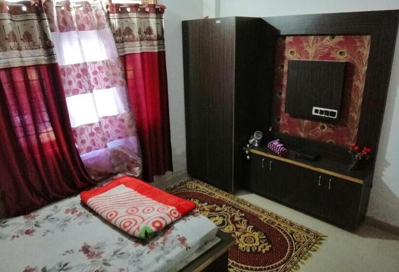 デラックスルーム, Ashta Lakshmi Tourist Home Stay