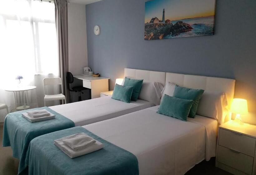 اتاق استاندارد با چشم‌انداز باغ, Pensión Mar Azul