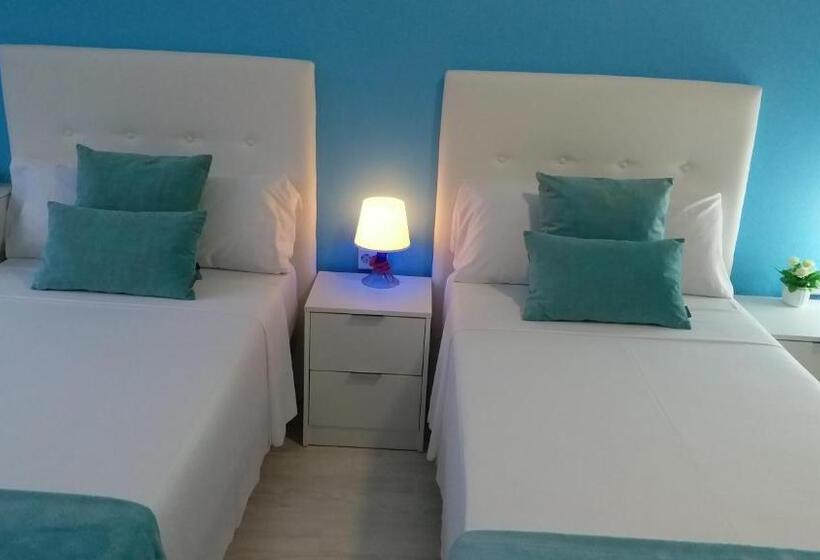 اتاق استاندارد با چشم‌انداز شهر, Pensión Mar Azul