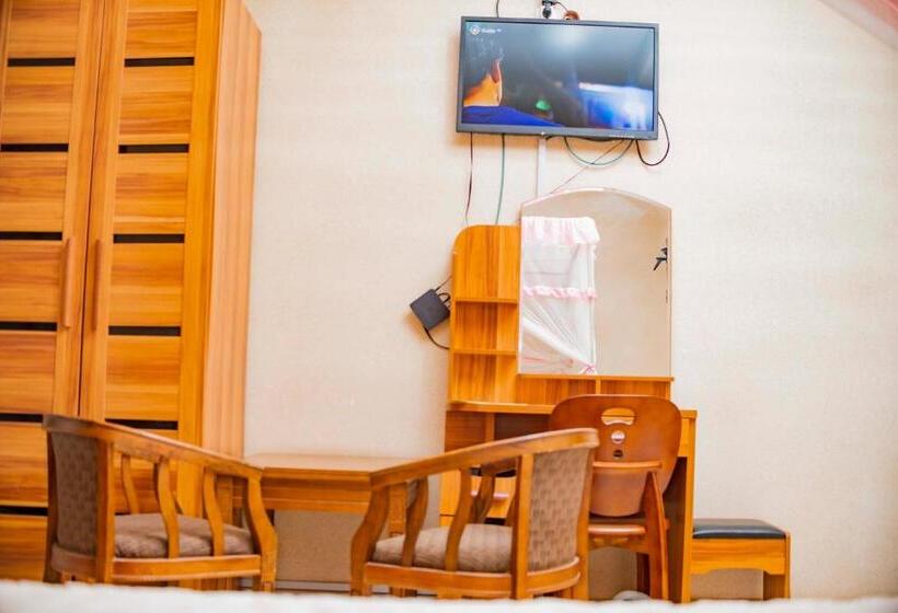 سوییت اجرایی, Tigers S Apartment