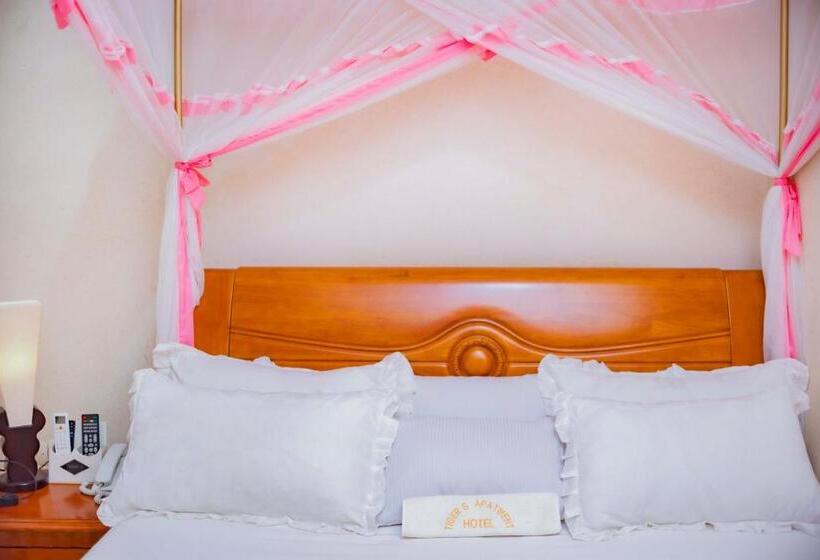 سوییت جونیور, Tigers S Apartment