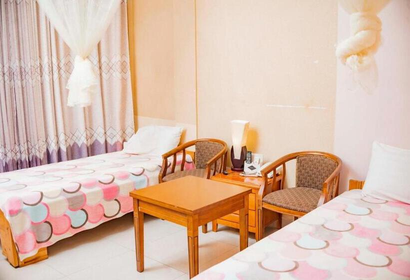 آپارتمان 1 خوابه با چشمانداز باغ, Tigers S Apartment