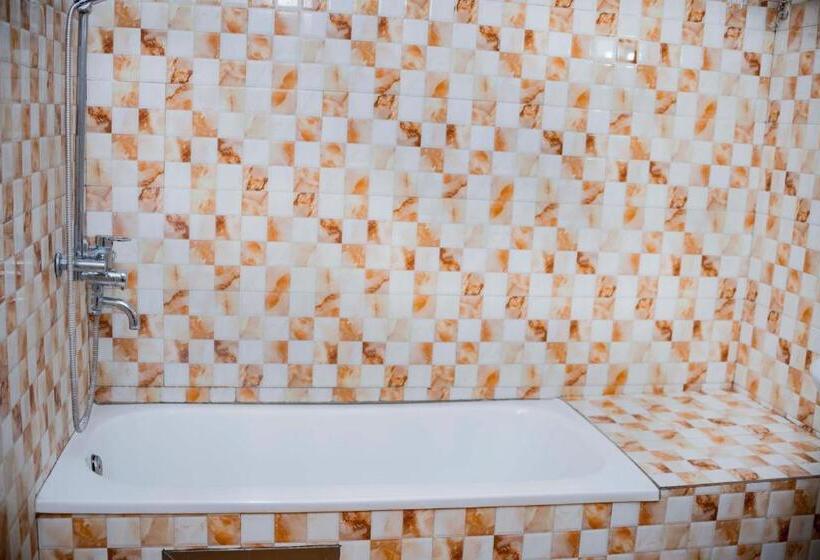 آپارتمان 1 خوابه با چشمانداز باغ, Tigers S Apartment