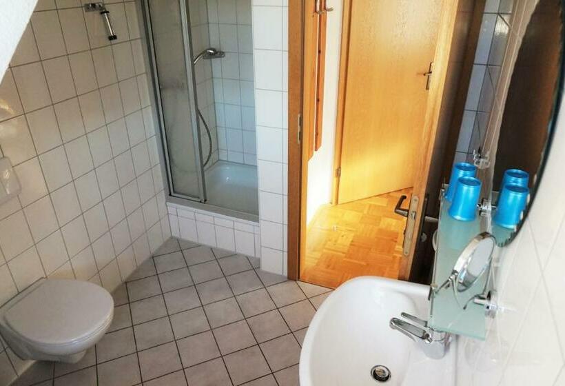 スタンダード4人部屋, Gasthaus Zur Krone