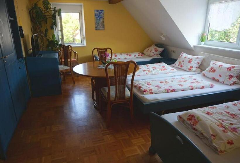 スタンダード4人部屋, Gasthaus Zur Krone