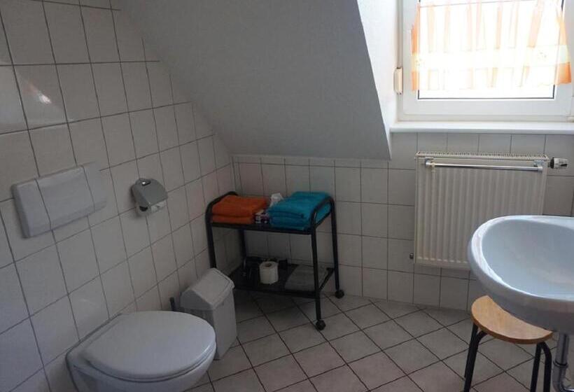 スタンダード4人部屋, Gasthaus Zur Krone