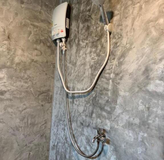 بانگلوی سوپریور, Somphoch Garden