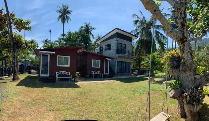 بانگلوی سوپریور, Somphoch Garden