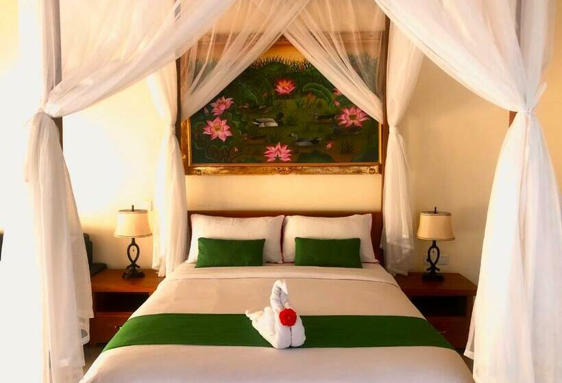 חדר דחוקס עם מיטת קינג, Graha Madesimon