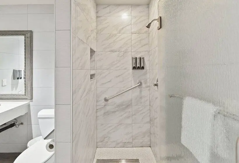 デラックススタジオ, Le Blanc Inn & Suites