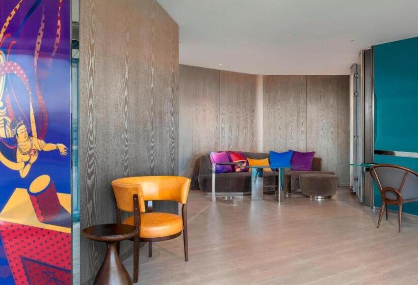 מיטת קינג בסוויטה, W Xian