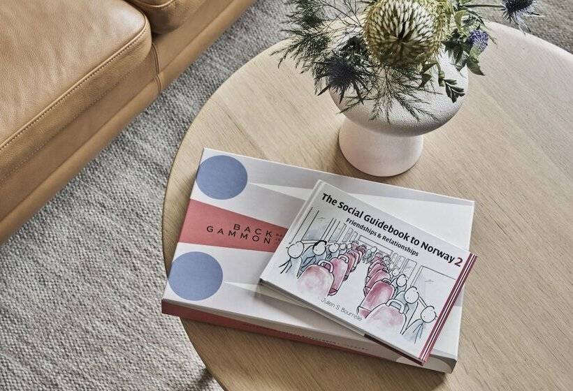 ジュニアスイート, Eilert Smith