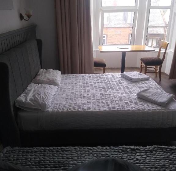 スタンダード４人部屋, The Townhouse Accommodation