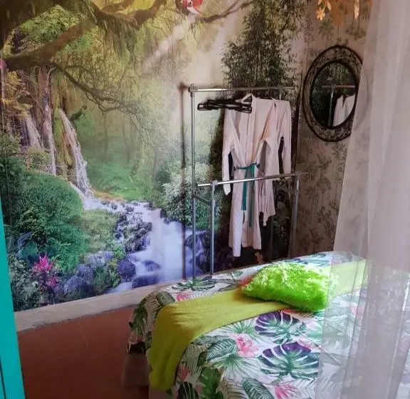 اتاق لوکس, Sasana Motel And Guest House