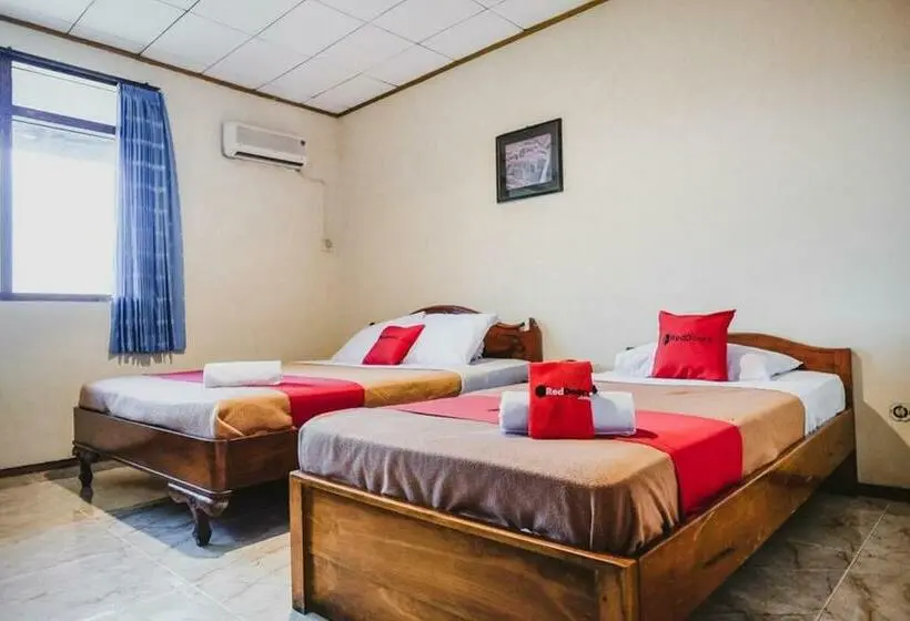 Quarto Familiar, Reddoorz @ Ungaran