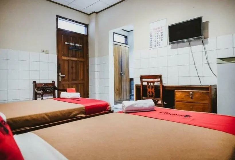 Quarto Familiar, Reddoorz @ Ungaran