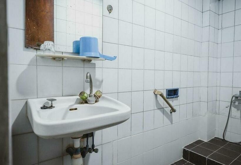 标准间, Reddoorz @ Ungaran