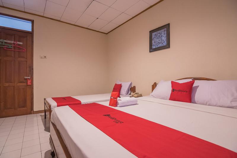 家庭间, Reddoorz @ Ungaran