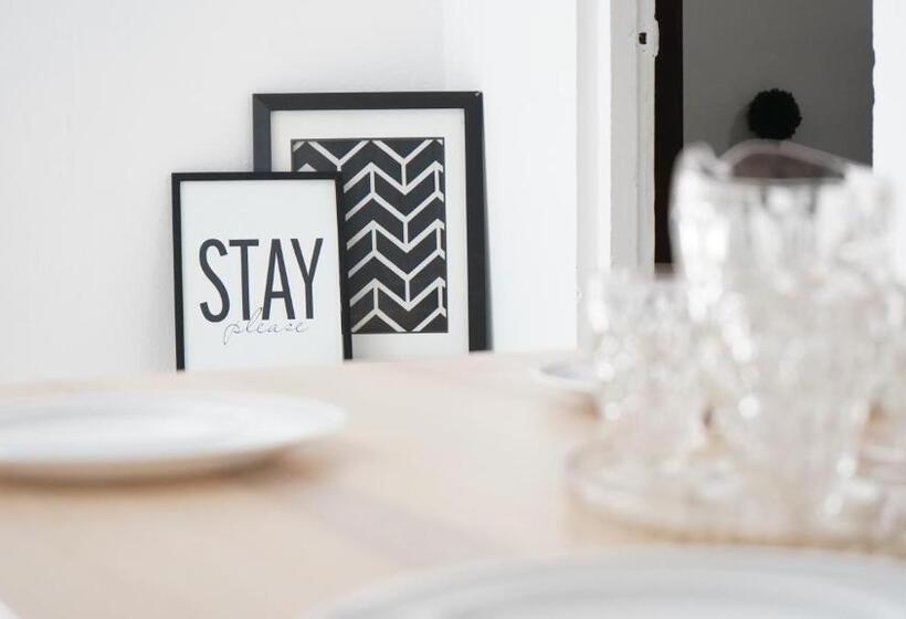 침실 1개 아파트, The Pelican Poshtel