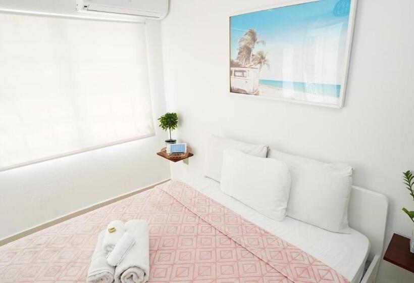 스탠다드 룸, The Pelican Poshtel