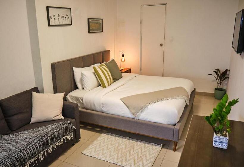 스탠다드 트리플 룸, The Pelican Poshtel