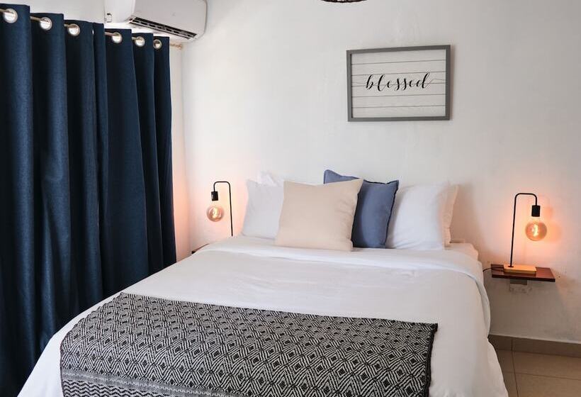 스탠다드 룸, The Pelican Poshtel